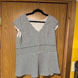 EUC City Chic top size L/ 20/ 2X